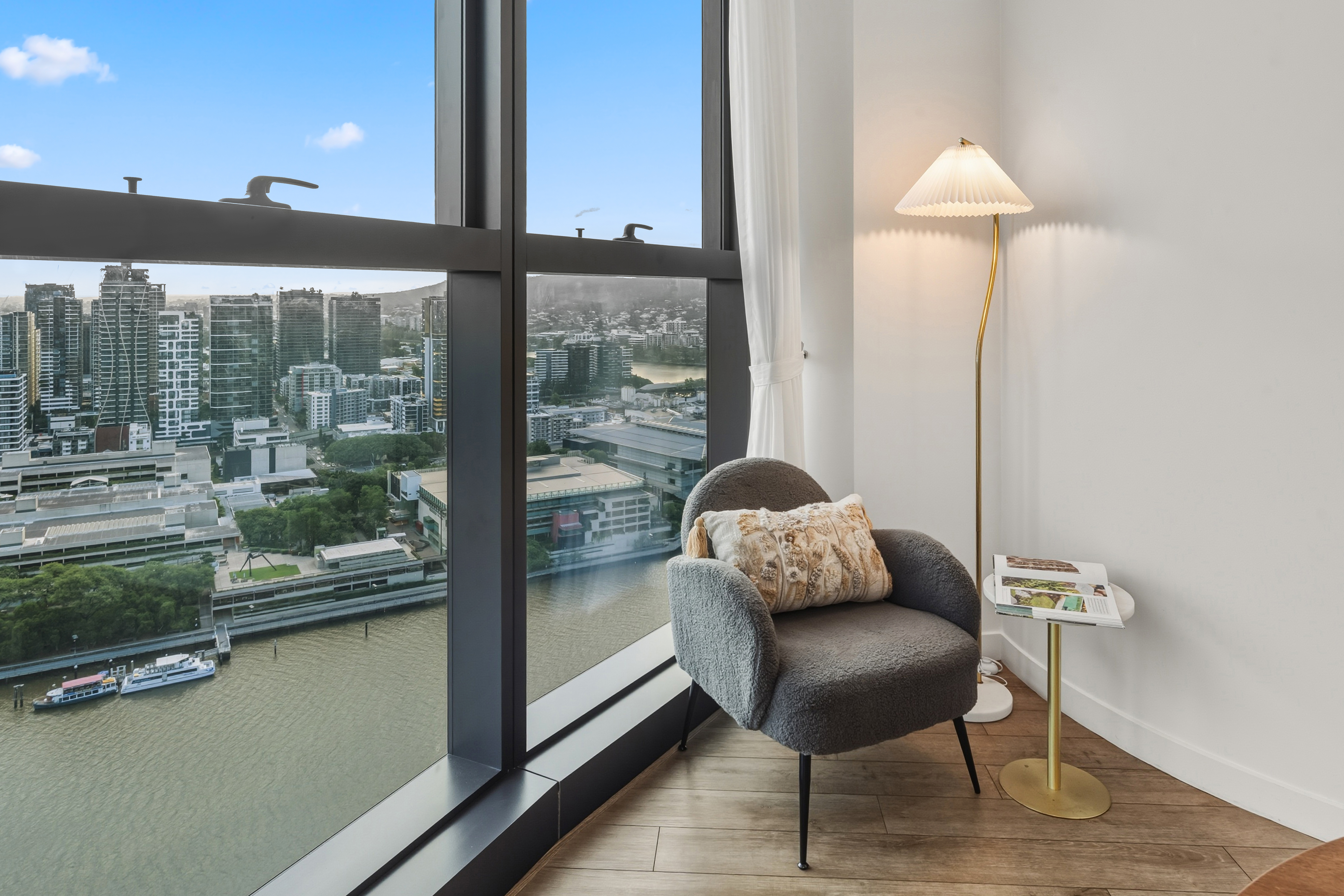 City Apartment — 2 Bed